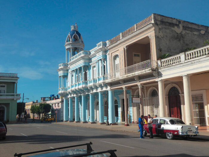 Hauptplatz in Cienfuegos - Dominik Laule
